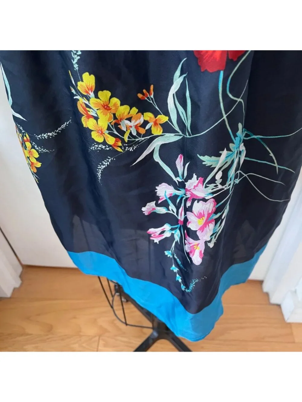 JOHNNY WAS Silk  Embroidered Navy Boho Dress/Tunic Size Small - Picture 5 of 9